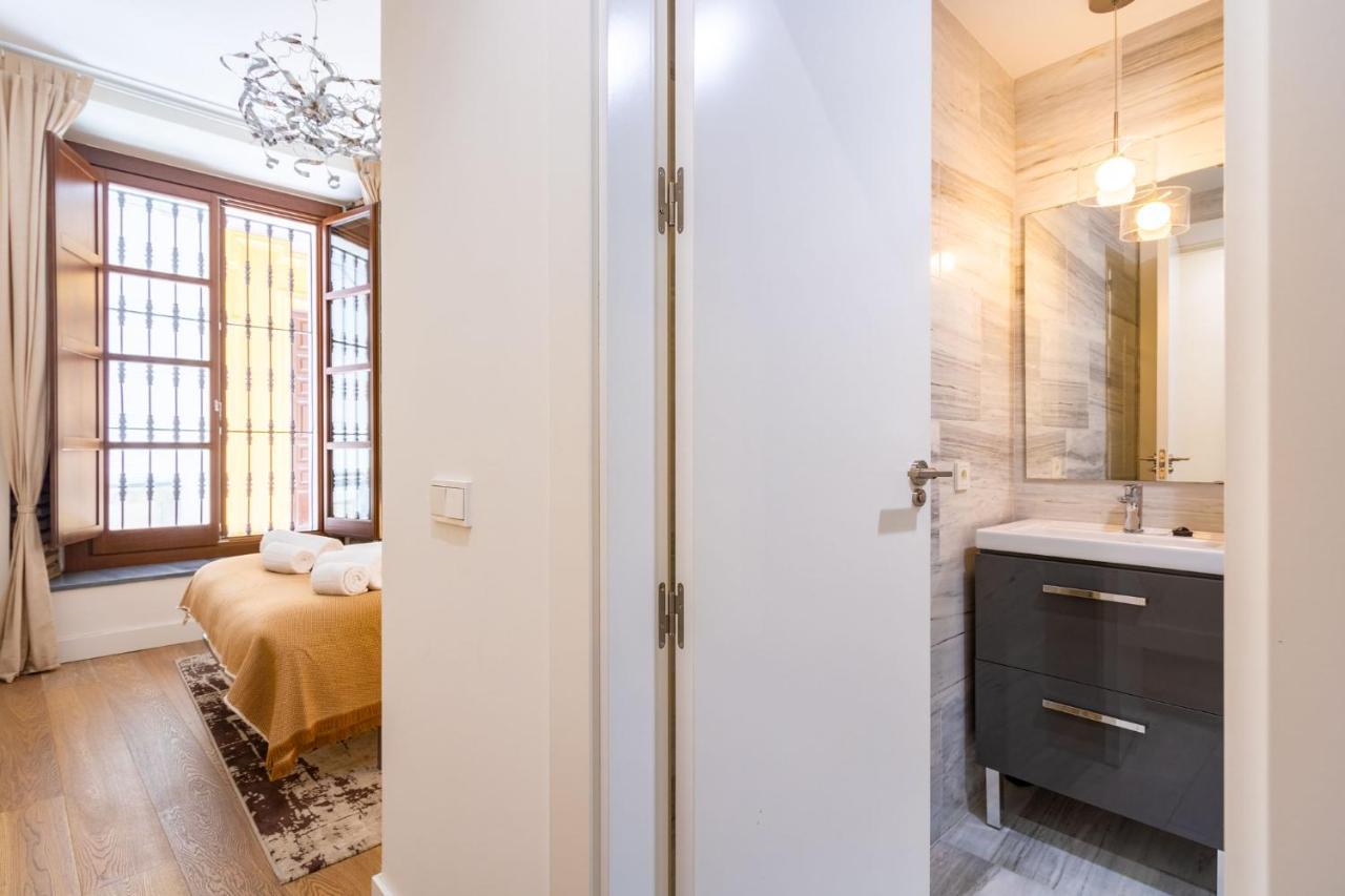Ferienwohnung Angeles Santa Cruz Deluxe By Valcambre Sevilla Exterior foto
